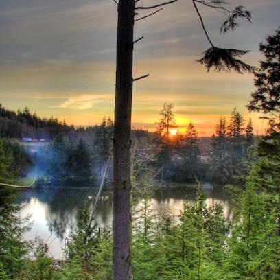 A beautiful sunset at the lake in Warrenton